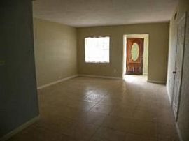 Br/2ba Single Family House - Miami Gardens in Miami, FL (Photo 2 of 12)