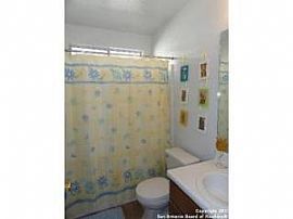 3br/2ba Single Family House - San Antonio in San Antonio, TX (Photo 10 of 12)