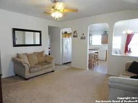 3br/2ba Single Family House - San Antonio in San Antonio, TX (Photo 2 of 12)