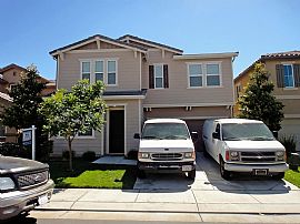 Large 4 Bdrm 2.5 Bath in Gated Community in Stockton, CA