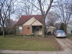 3 Bedroom Bungalow Birmingham Schools in Beverly Hills, MI