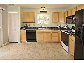 Gorgeous Home For Rent in McCordsville, IN (Photo 5 of 8)