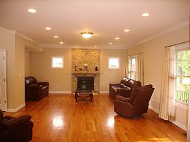 Newer 4br/4.5ba 2-Story 4400 Sq.Ft. House Ladue Schools in Olivette, MO (Photo 6 of 11)