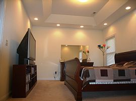 Newer 4br/4.5ba 2-Story 4400 Sq.Ft. House Ladue Schools in Olivette, MO (Photo 9 of 11)