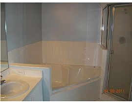 Stunning Forest Lakes Townhouse in Kendall, Miami. in Miami, FL (Photo 10 of 12)