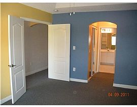 Stunning Forest Lakes Townhouse in Kendall, Miami. in Miami, FL (Photo 8 of 12)