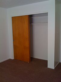 Quiet Cove Apts (2 Bdr) in East Cleveland, OH (Photo 3 of 6)