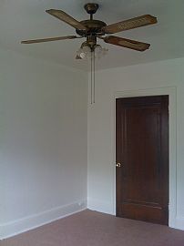 Lakeshore Apts (newly Remodeled 1 Bdrs) in Cleveland, OH (Photo 5 of 6)