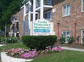 Euclid Emerald Apts (2 Bdr) in East Cleveland, OH