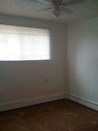 Cliffview Apts - Small Community (1 Bdr) in Cleveland, OH (Photo 2 of 5)