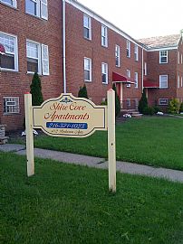 Shire Cove (walk to Trendy Coventry Shops) in Cleveland Heights, OH (Photo 3 of 3)