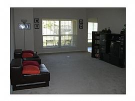 Well Maintained 3 Bedroom, 2 Bath Home in Castlegate Subdivisio in College Station, TX (Photo 2 of 7)