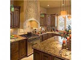 Absolutely Stunning 3bd 2.5bth Home in The Village of La Jolla in La Jolla, CA (Photo 2 of 7)