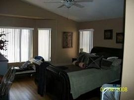 3br/2ba Single Family House - Phoenix in Phoenix, AZ (Photo 5 of 11)