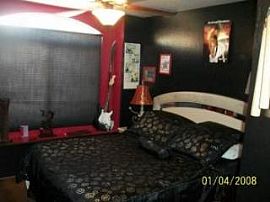 3br/2ba Single Family House - Phoenix in Phoenix, AZ (Photo 7 of 11)