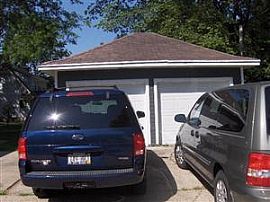 3 Bedrooms 1 Bathrooms Single Family Residential in Janesville, WI (Photo 2 of 12)