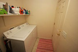 Partially Furnished Beautiful Corner Lot 3 Bedroom in Great Loc in Tucson, AZ (Photo 8 of 9)