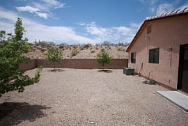 Partially Furnished Beautiful Corner Lot 3 Bedroom in Great Loc in Tucson, AZ (Photo 9 of 9)