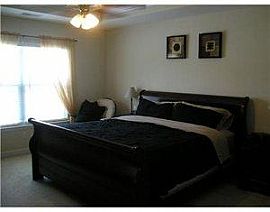 Furnished Beautiful 3bedrooms 2 Full, 1 Partialbathrooms	 in Savannah, GA (Photo 6 of 12)