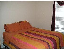 Furnished Beautiful 3bedrooms 2 Full, 1 Partialbathrooms	 in Savannah, GA (Photo 8 of 12)