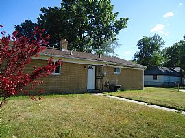 Beautiful 3 Bedroom Home in Madison Heights, MI (Photo 2 of 5)