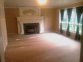 Beautiful Spacious Kirkland Home For Rent in Kirkland, WA (Photo 5 of 7)