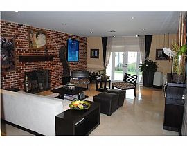 4/3 Furnished Remodeled House in S Gables  in Coral Gables, FL (Photo 5 of 8)