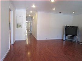 Absolutely Lovely and Charming Home in Santa Clara, CA (Photo 2 of 8)