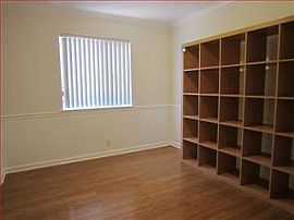 Absolutely Lovely and Charming Home in Santa Clara, CA (Photo 7 of 8)