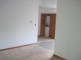 Beautiful Condo For Rent  in Stratford, CT (Photo 4 of 8)