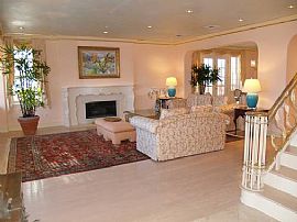 Furnished 1bd/1ba Home on 603 Ocean Avenue in Santa Monica, CA (Photo 6 of 8)