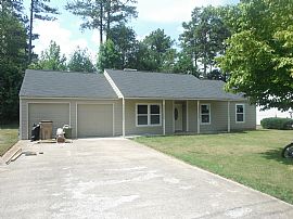 Completely Renovated Ranch 3bd/2bath in Kennesaw, GA