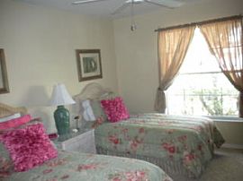 Fully Furnished 3 Br 2 Bath Single Family Home in Fort Myers, FL (Photo 11 of 12)