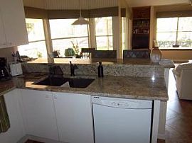 Fully Furnished 3 Br 2 Bath Single Family Home in Fort Myers, FL (Photo 4 of 12)