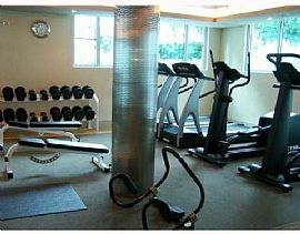 Furnished 1bd/1ba Apartment on 110 Washington in Miami Beach, FL (Photo 7 of 8)