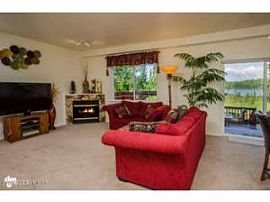 3br/2+1ba Single Family House - Anchorage in Anchorage, AK (Photo 2 of 12)