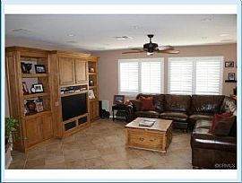 $2000, 4 Bedroom Home For Lease, North Fontana                 in Fontana, CA (Photo 4 of 12)