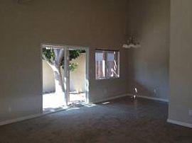 3br/2ba Single Family House - West Sacramento in West Sacramento, CA (Photo 2 of 4)