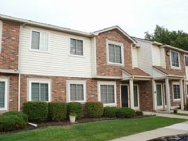 31824 Kelly - Roseville - Condo  in Roseville, MI