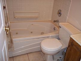 Renovated Rancher Available Now  Single Family Home in Middle River, MD (Photo 6 of 7)