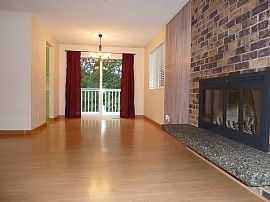 Single House 3 Bedroom Plus Bonus Room in Kent Wa in Kent, WA