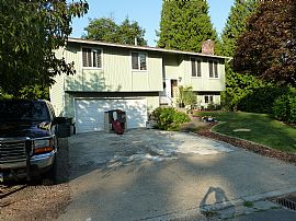 Single House 3 Bedroom Plus Bonus Room in Kent Wa in Kent, WA (Photo 4 of 4)