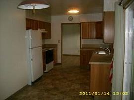 3br/2ba Single Family House - Portland in Portland, OR (Photo 3 of 3)