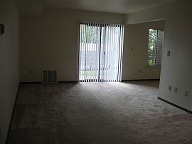 1 Bedroom Large Apartment in Grand Rapids, MI (Photo 1 of 4)