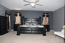 Single Family Dwelling Wit Large Great Rooms 4 Bd / 3.0 Ba in Sierra Vista, AZ (Photo 12 of 12)