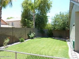 3bed/2bath Single Family Gorgeous Home in Gilbert, AZ (Photo 12 of 12)