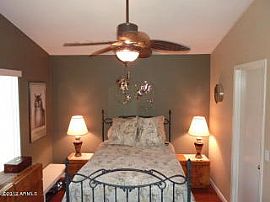 3bed/2bath Single Family Gorgeous Home in Gilbert, AZ (Photo 7 of 12)