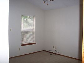 Wonderful Duplex Unit!  Close to Downtown! in Lawton, OK (Photo 6 of 11)