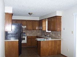 Nice Home in Lee West in Lawton, OK (Photo 8 of 12)