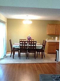 Beautiful 3bd Town House, Corner Unit, Great Location, Remodled in Spring Lake Park, MN